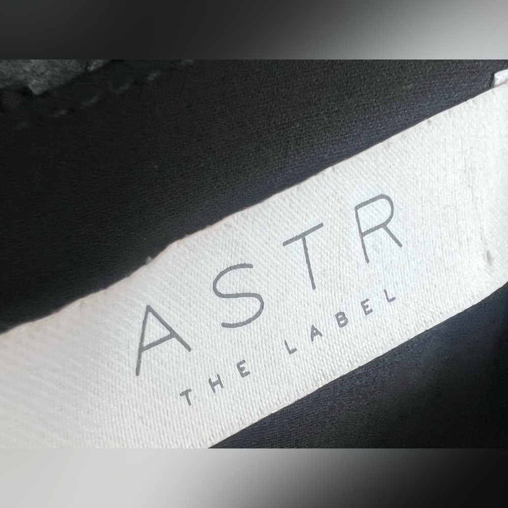 Astr Cap Sleeve Satin Dressing Black Size Small  NWOT - Picture 5 of 9